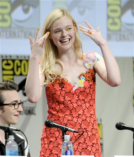 events_comicconboxtrollspanel058.jpg