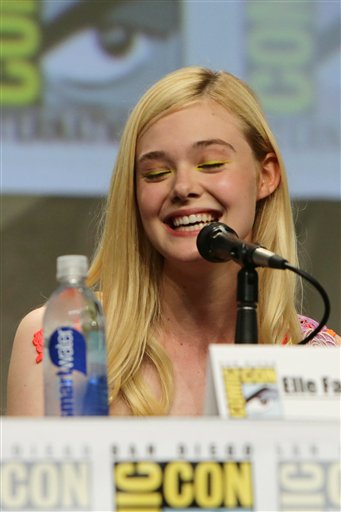 events_comicconboxtrollspanel067.jpg