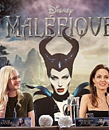 events_2014_06_05_maleficent_pressconference001.jpg