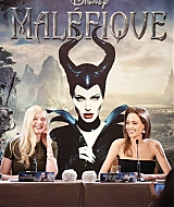 events_2014_06_05_maleficent_pressconference002.jpg