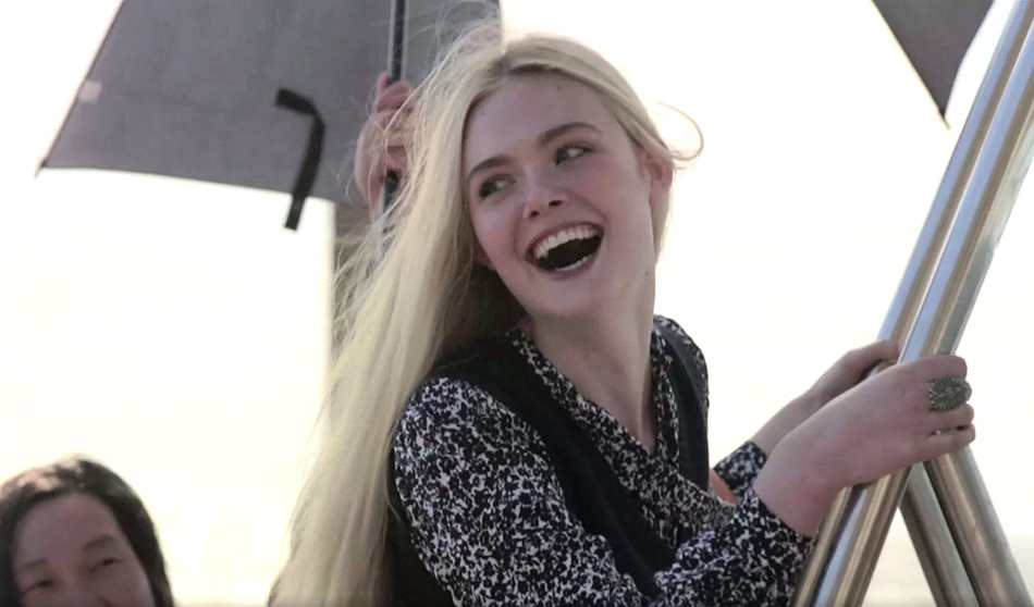 ellefanning_gingerrosa_1335.jpg