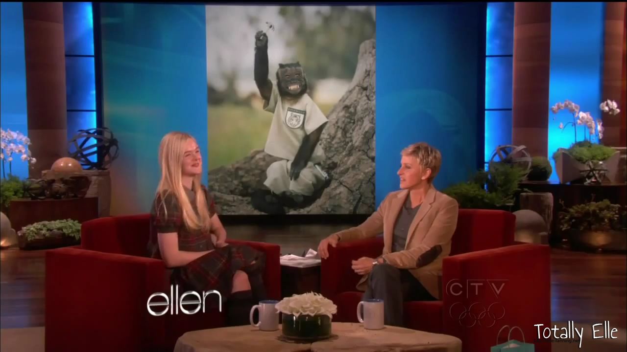 interviews_theellendegeneresshow2012Screencaps0100.jpg