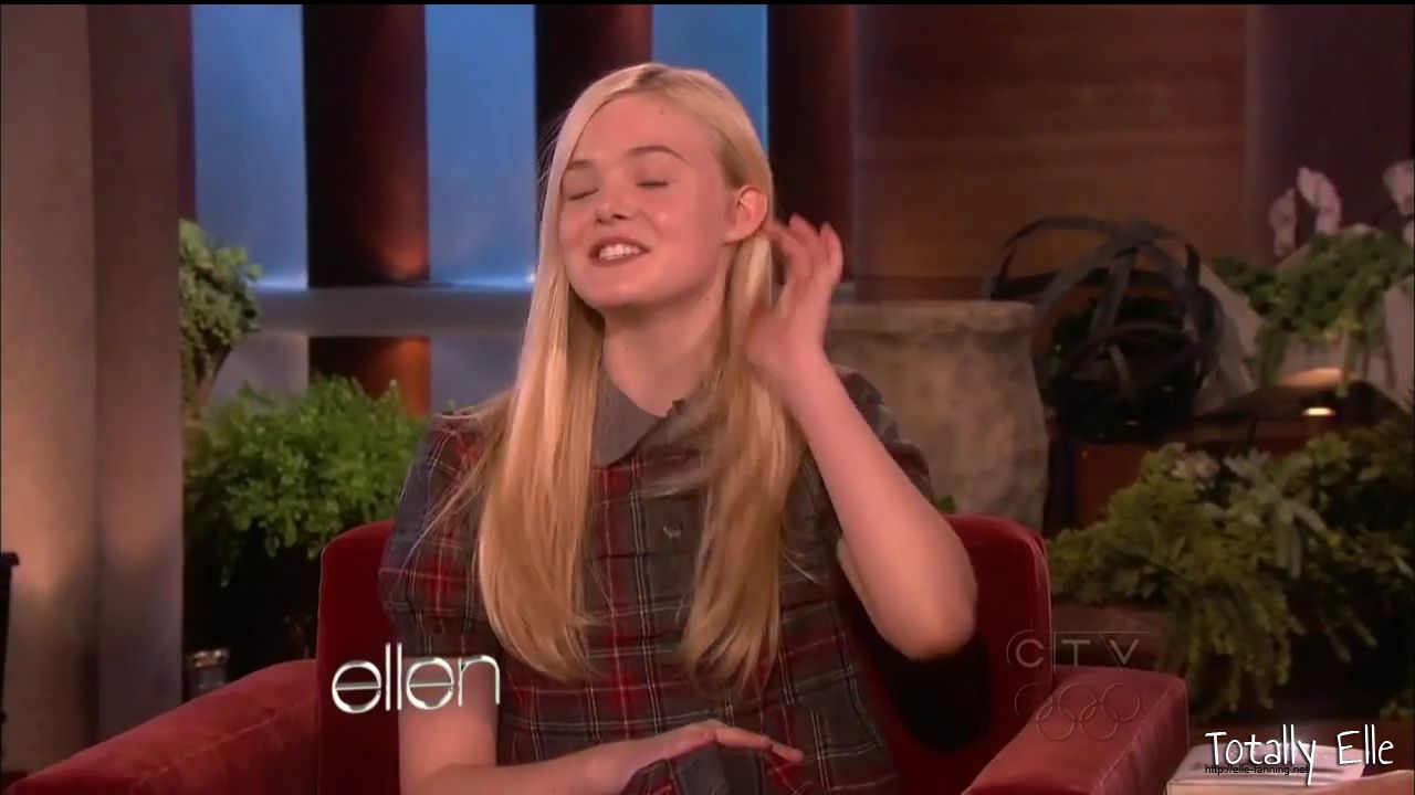 interviews_theellendegeneresshow2012Screencaps0127.jpg