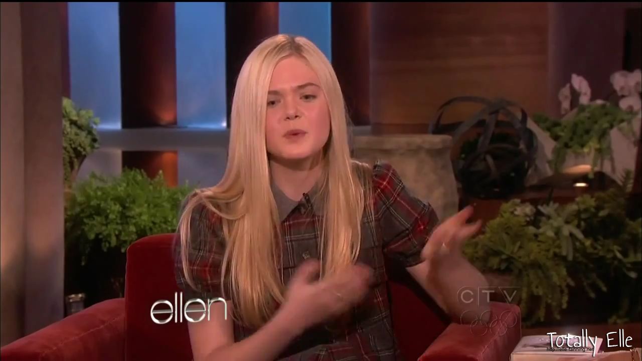 interviews_theellendegeneresshow2012Screencaps0178.jpg