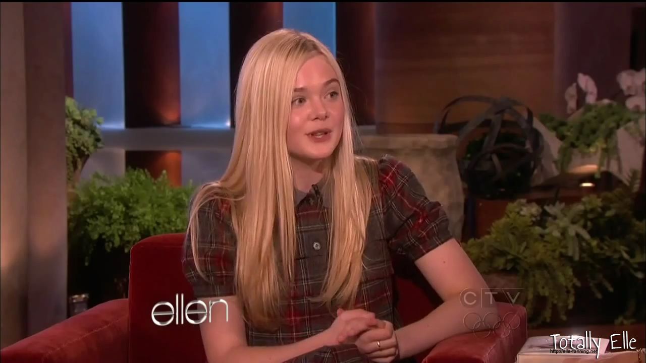 interviews_theellendegeneresshow2012Screencaps0214.jpg