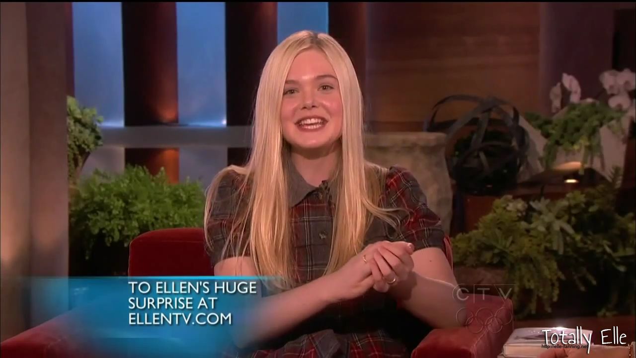 interviews_theellendegeneresshow2012Screencaps0309.jpg