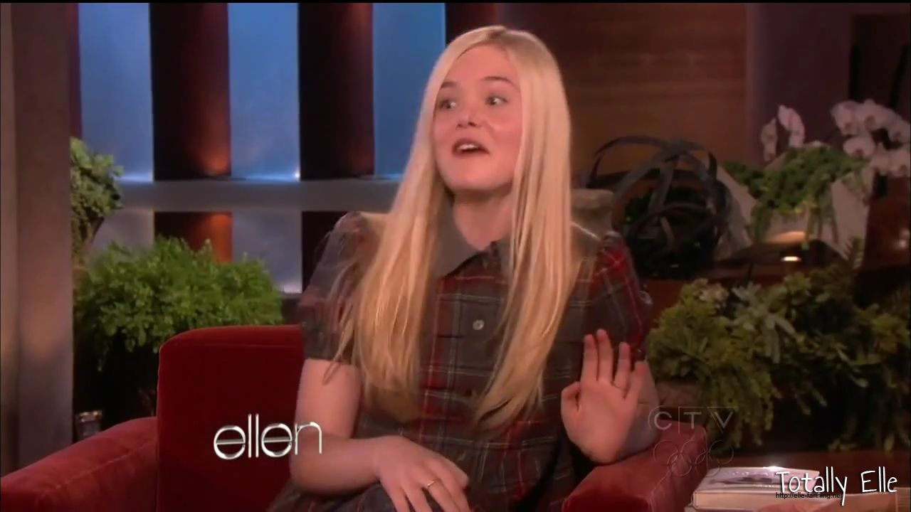 interviews_theellendegeneresshow2012Screencaps0334.jpg