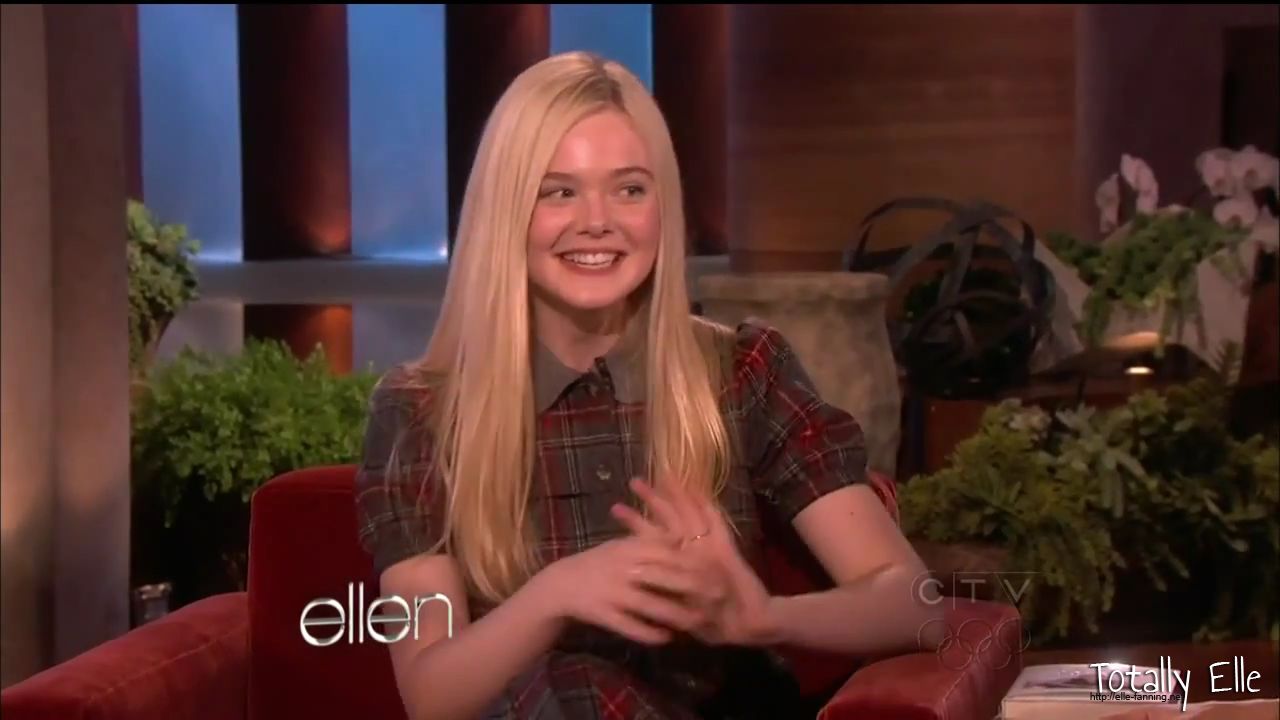 interviews_theellendegeneresshow2012Screencaps0340.jpg