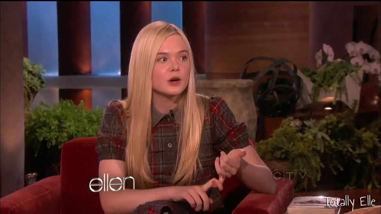 interviews_theellendegeneresshow2012Screencaps0384.jpg