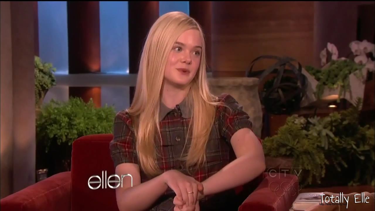 interviews_theellendegeneresshow2012Screencaps0544.jpg
