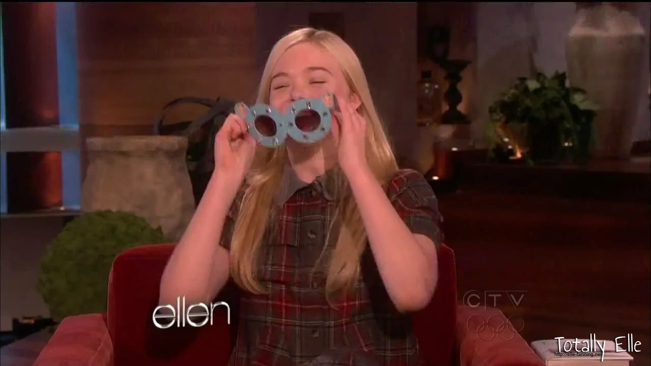 interviews_theellendegeneresshow2012Screencaps0573.jpg
