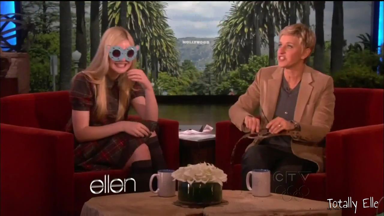 interviews_theellendegeneresshow2012Screencaps0625.jpg