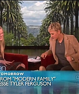 interviews_theellendegeneresshow2012Screencaps0068.jpg