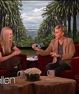 interviews_theellendegeneresshow2012Screencaps0562.jpg