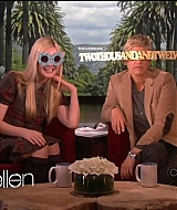interviews_theellendegeneresshow2012Screencaps0598.jpg