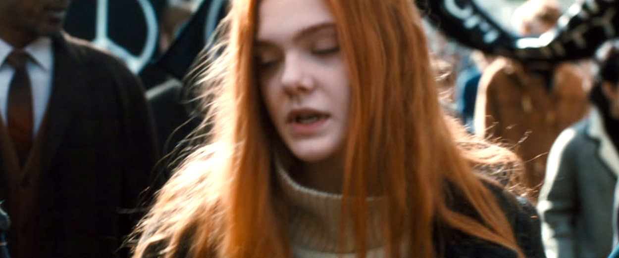 ellefanning_gingerrosa_1754.jpg