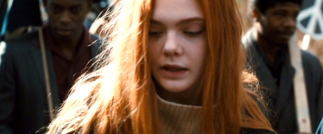 ellefanning_gingerrosa_1756.jpg