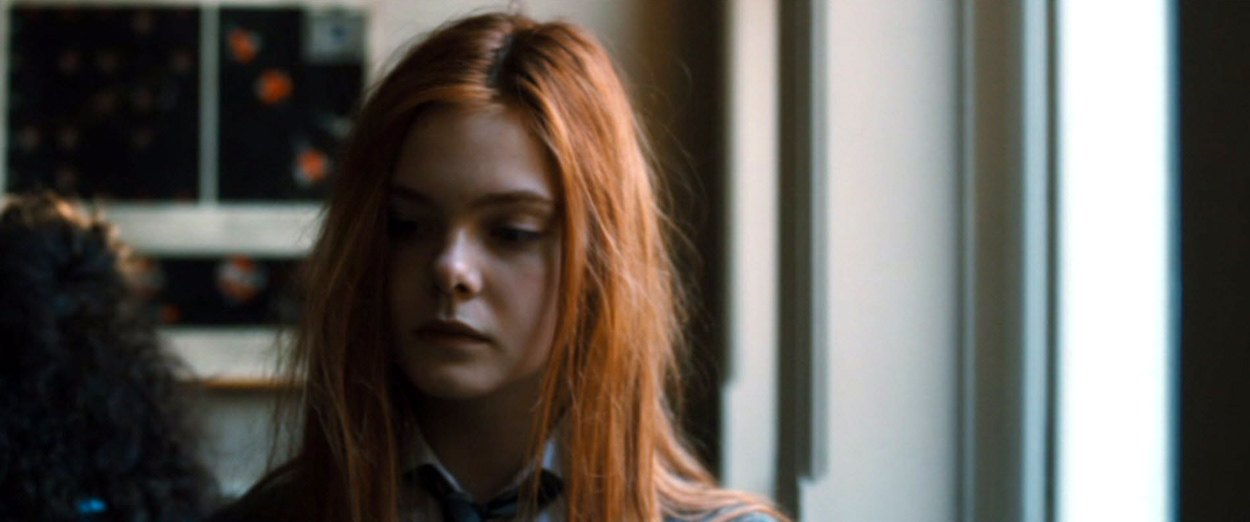 ellefanning_gingerrosa_2443.jpg