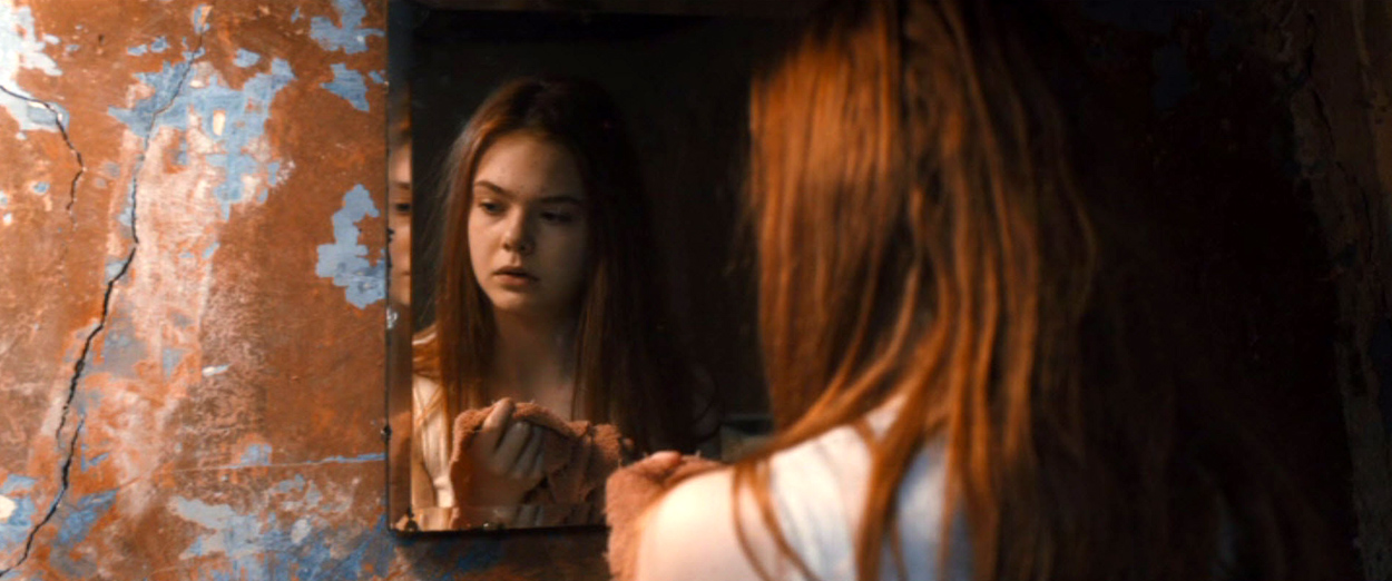 ellefanning_gingerrosa_4121.jpg