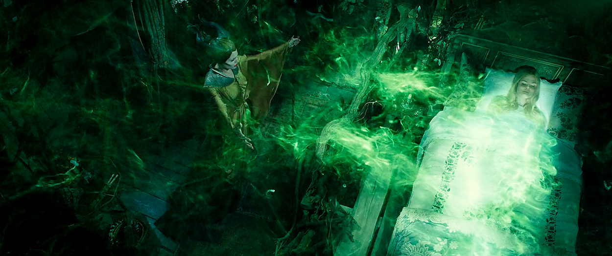 maleficient_ellefanning_01007.jpg