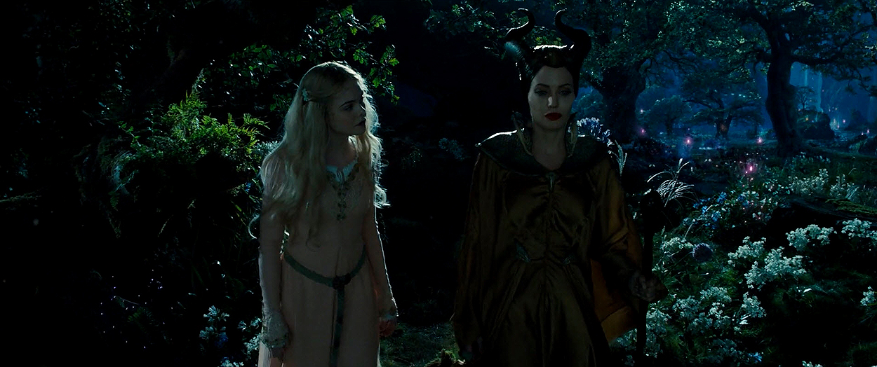 maleficient_ellefanning_01045.jpg