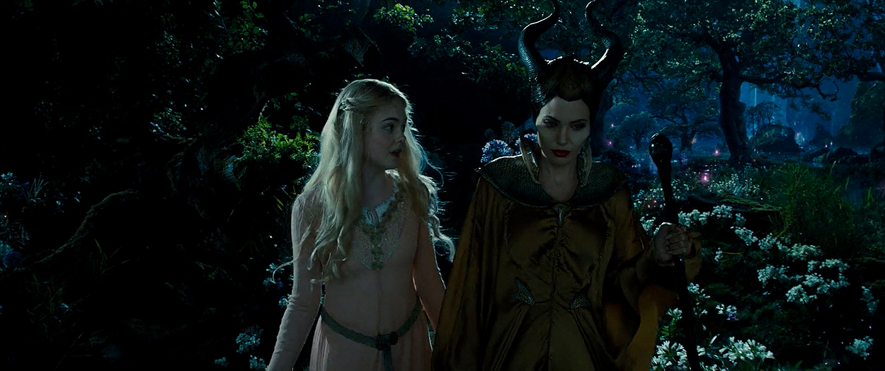 maleficient_ellefanning_01049.jpg
