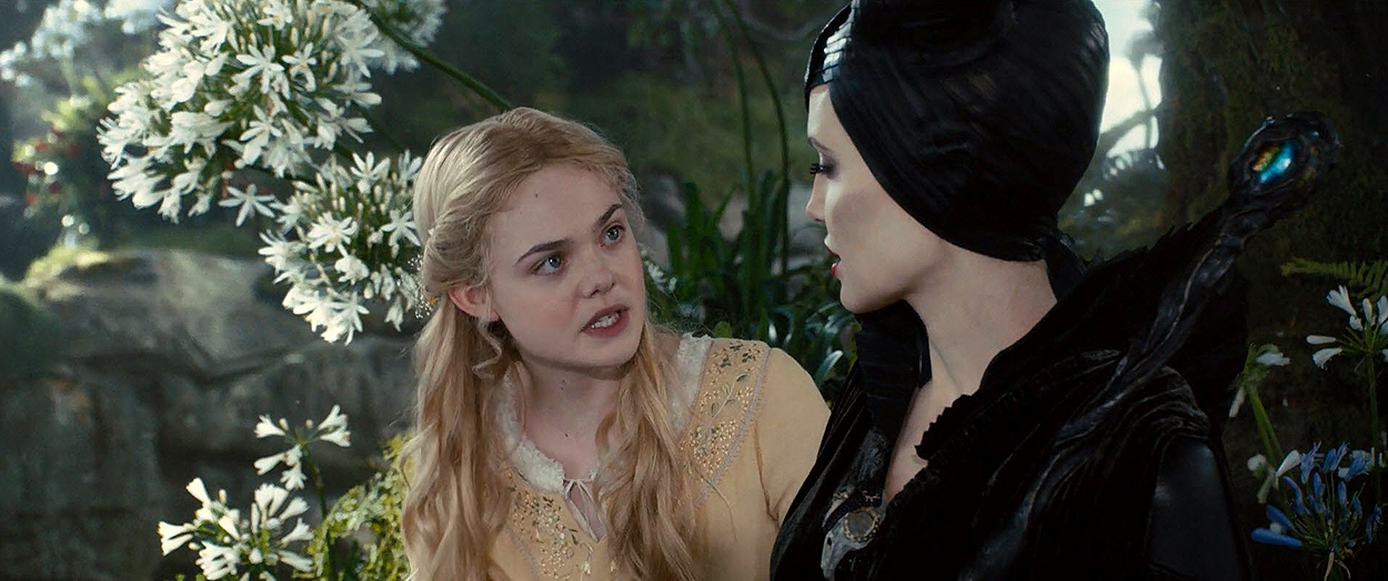 maleficient_ellefanning_01210.jpg