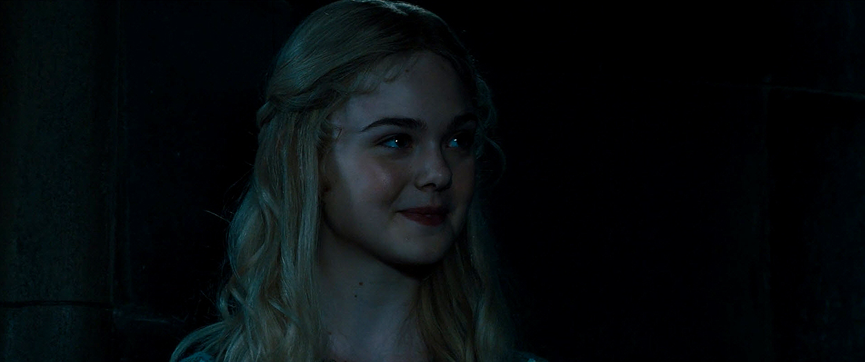 maleficient_ellefanning_02452.jpg