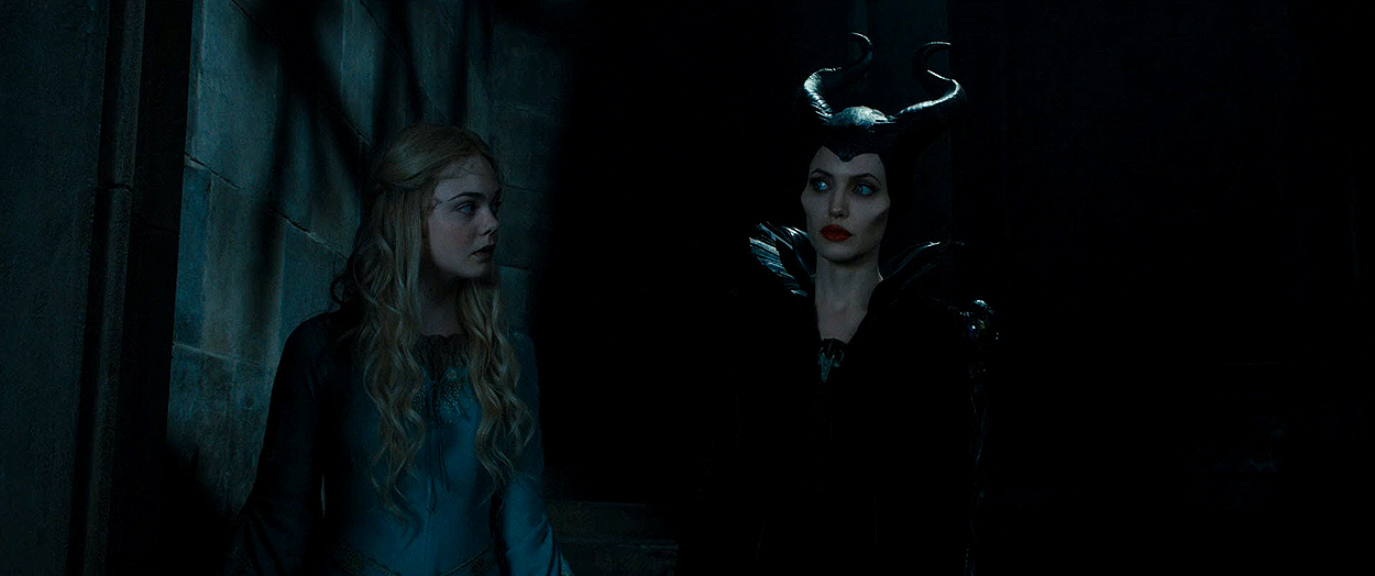 maleficient_ellefanning_02455.jpg
