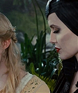 maleficient_ellefanning_01235.jpg