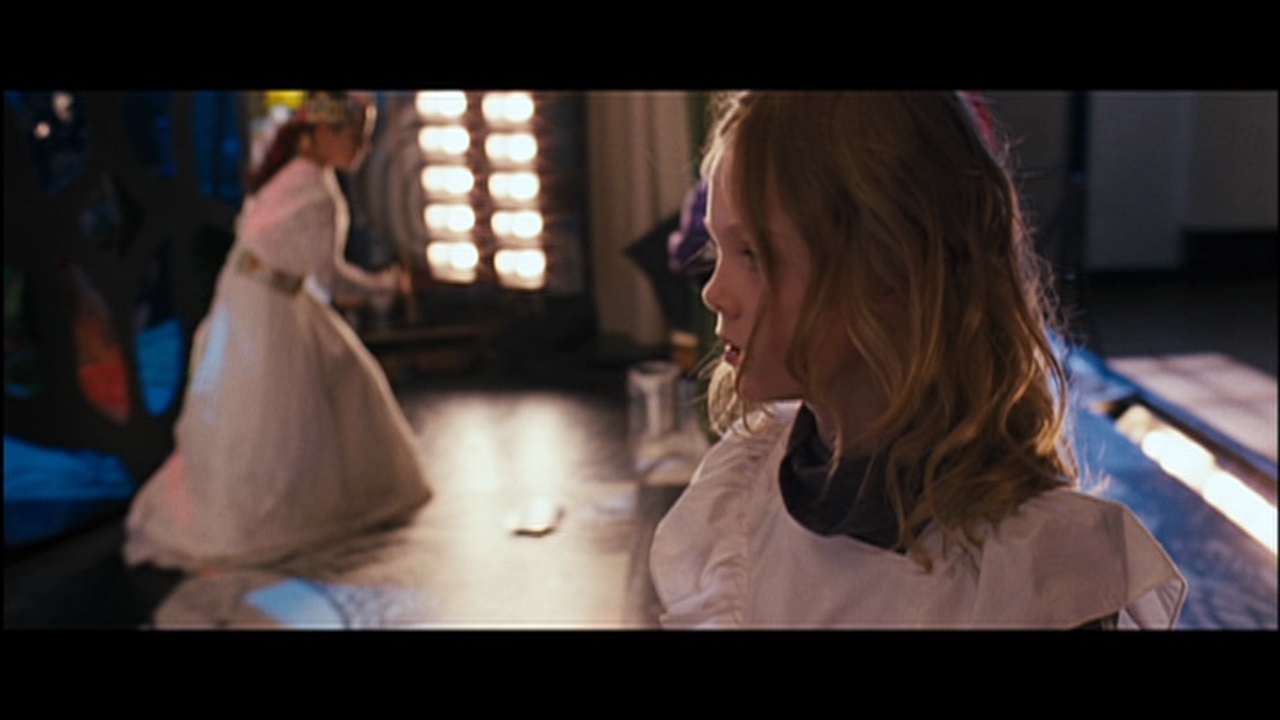 phoebeinwonderland_moviecap1519.jpg