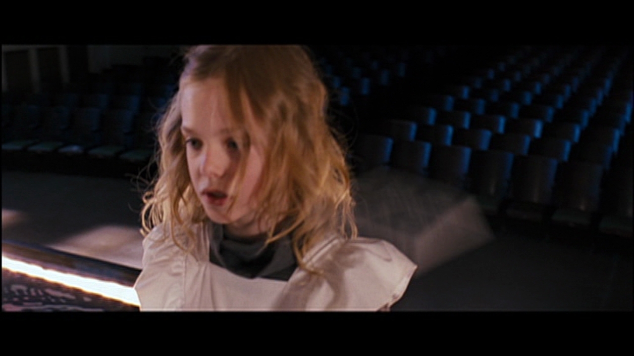 phoebeinwonderland_moviecap1522.jpg
