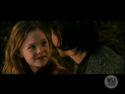 phoebeinwonderland_promoclip034.jpg