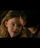 phoebeinwonderland_promoclip028.jpg