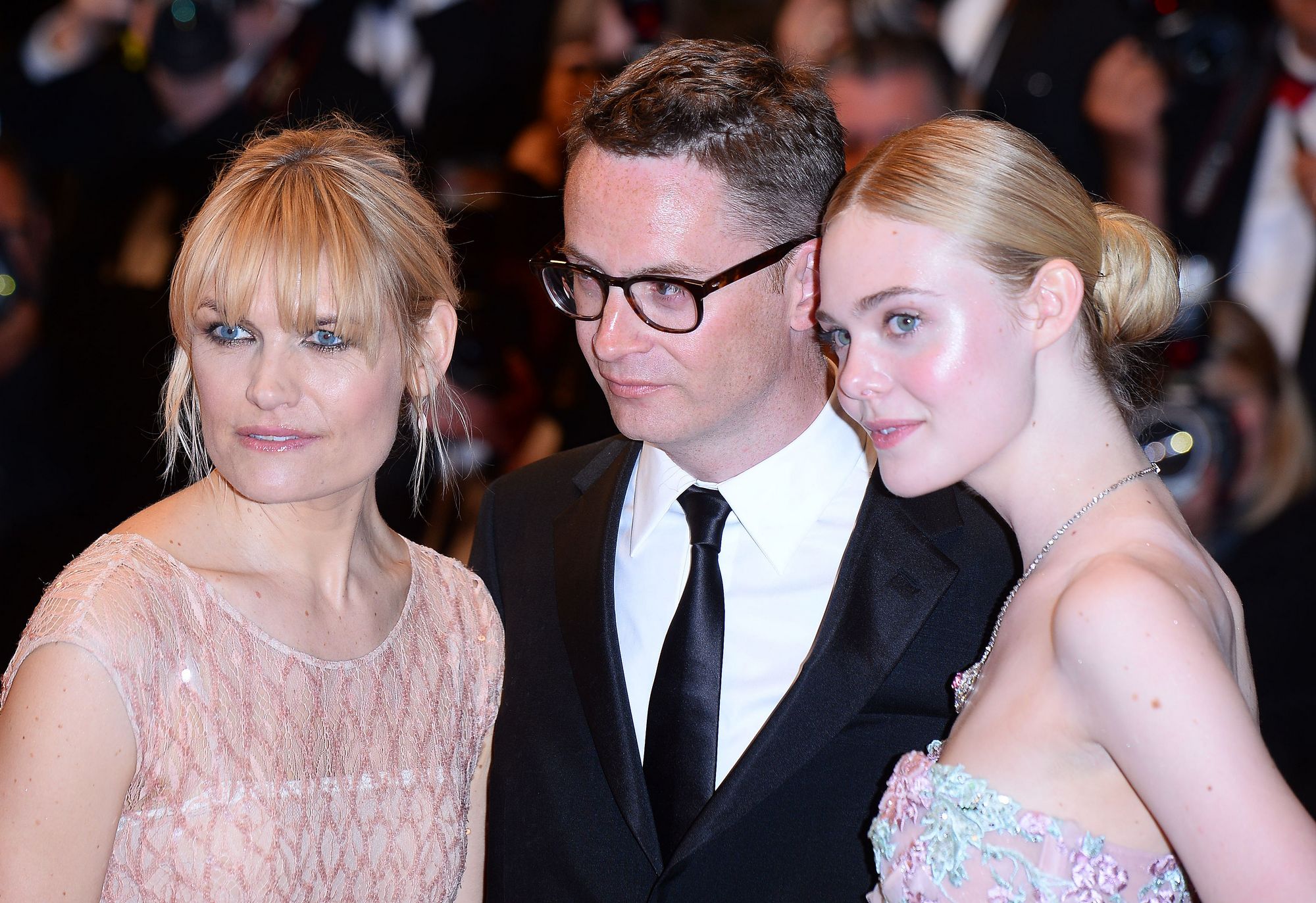 totally-elle-2016-neon-demon-cannes-premiere-291.jpg