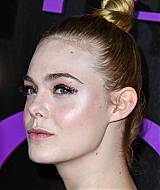 totally-elle-2016-neon-demon-la-premiere-272.jpg