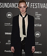 totally-elle-2017-sundance-sidneyhall-premiere-037.jpg