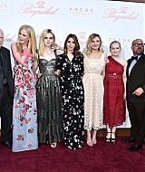 totallyelle-2017-the-beguiled-la-premiere-135.jpg