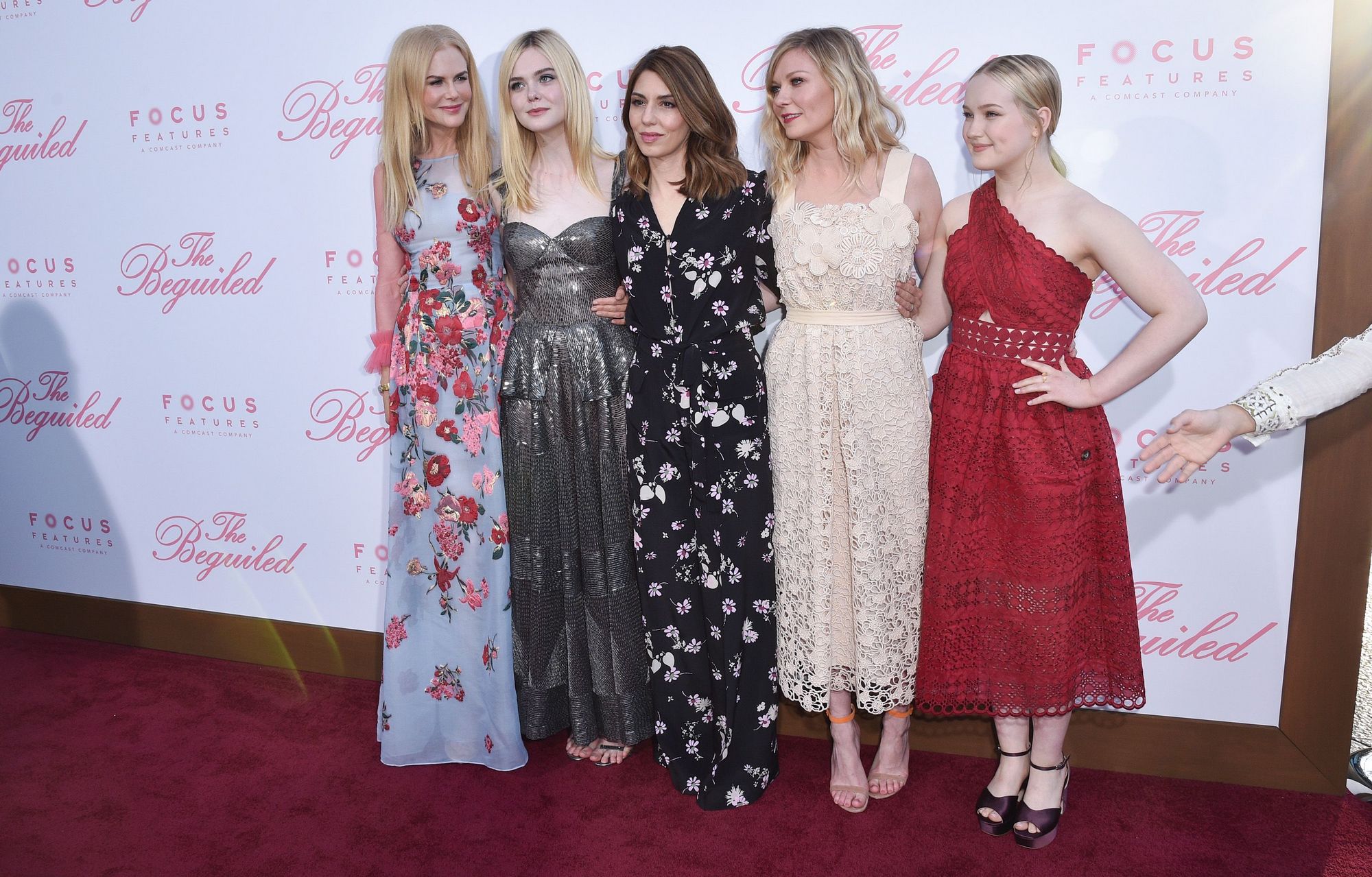 totallyelle-2017-the-beguiled-la-premiere-046.jpg