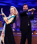totallyelle-2019-jimmyfallon-001.jpg