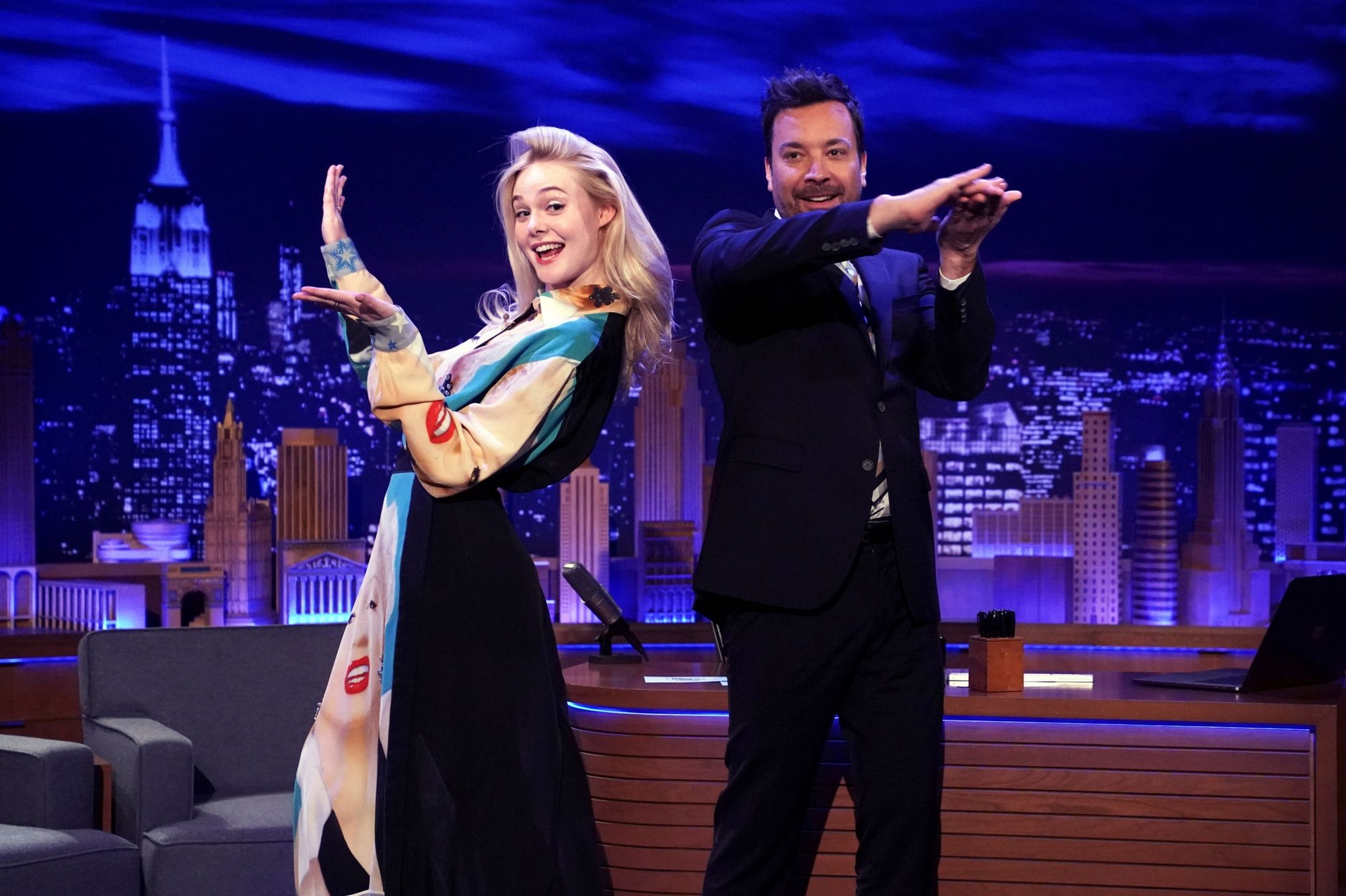 totallyelle-2019-jimmyfallon-001.jpg