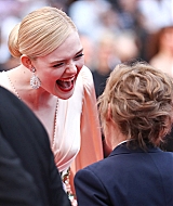 totally_elle_cannes_openingceremony_19__88.jpg