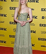 totallyelle-thegirfromplainvillepremiereatSXSW-026.jpg