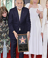 totallyelle-hollywoodwalkoffamestarceremony-006.png