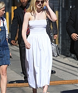 totallyelle-candid-2017-06-29-arriving-at-jimmy-kimmel-042.jpg