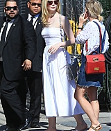 totallyelle-candid-2017-06-29-arriving-at-jimmy-kimmel-059.jpg