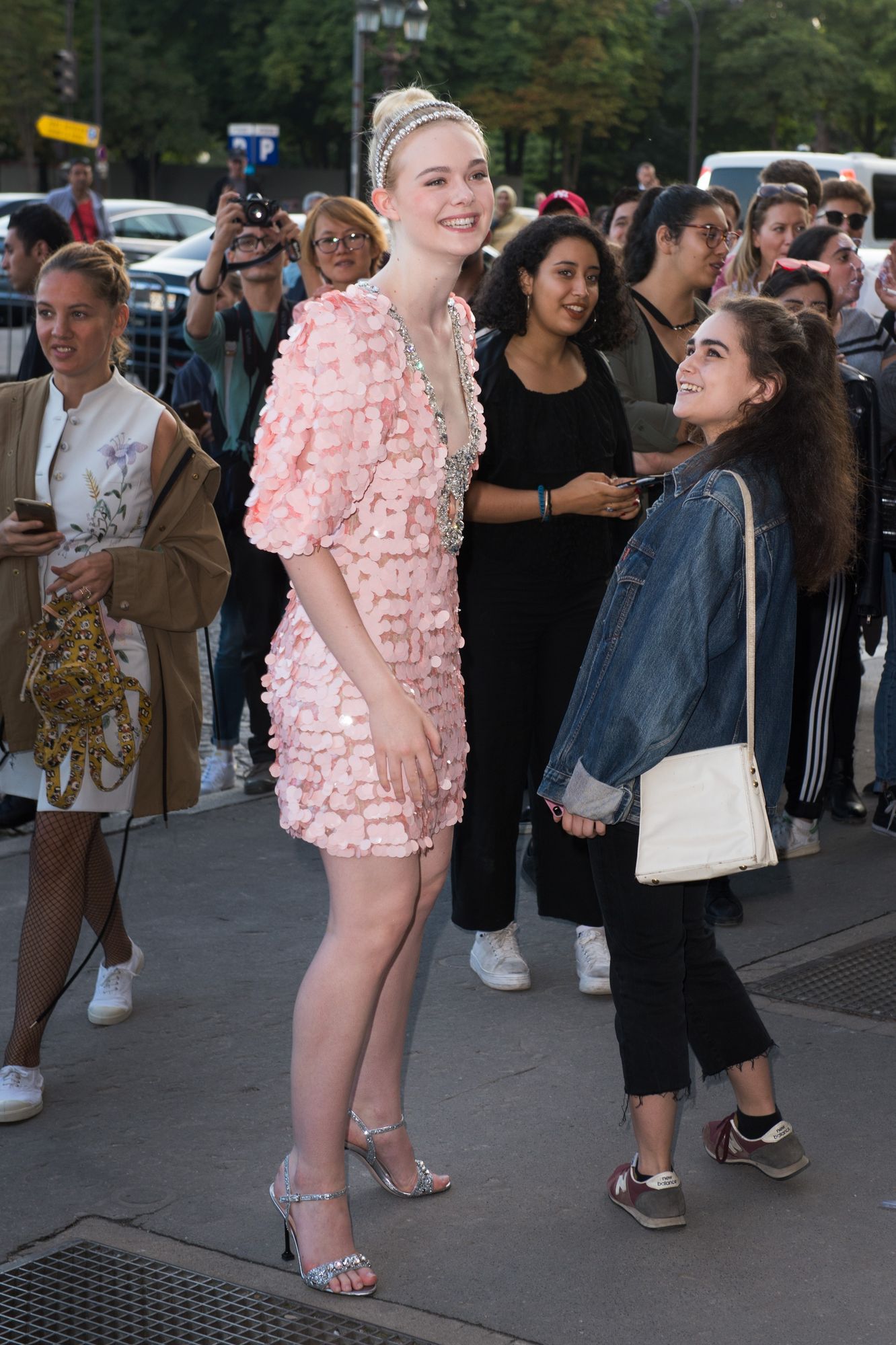 totallyelle-candid-2017-07-02-arriving-at-miumiu-show-023.jpg