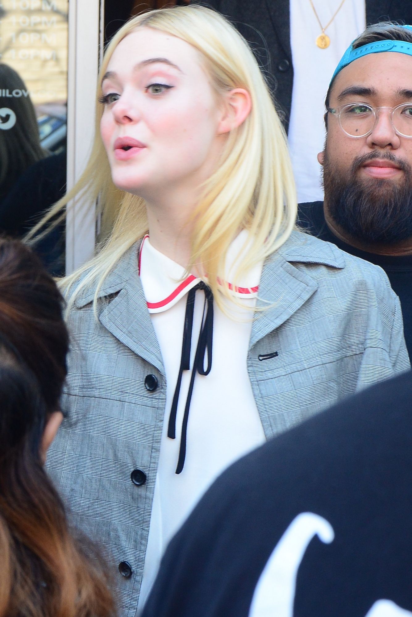 totallyelle-candid-2017-09-10-leaving-press-conference-tiff-008.jpg