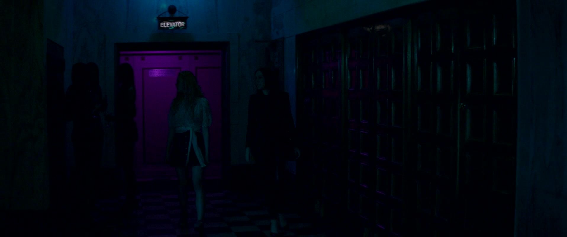 totallyelle-theneondemon-screencaptures-027.jpg