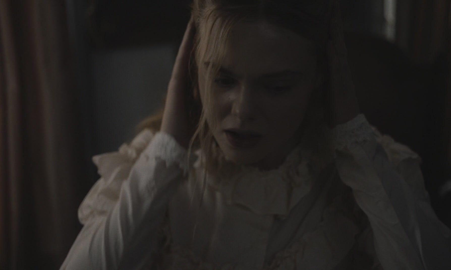 totallyelle-thebeguiled-screencaptures-157.jpg